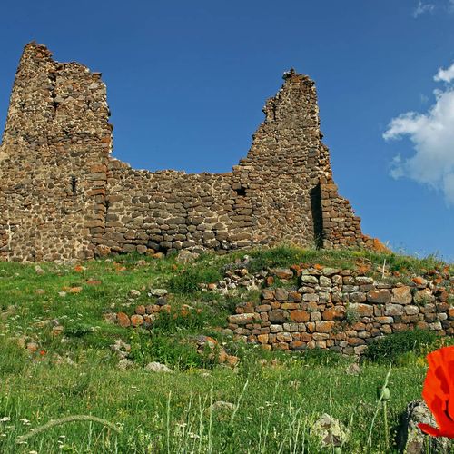 Kinzi Castle