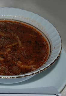Mercimekli Erişte Çorbası