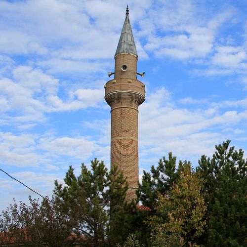 Ballı Cami