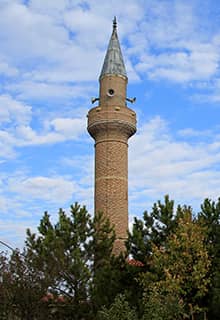 Ballı Cami