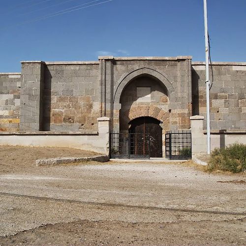 Kesikköprü Kervansarayı