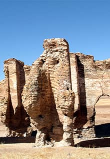 Üçayak Church