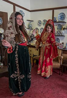 Місцевий одяг Кютаг’ї