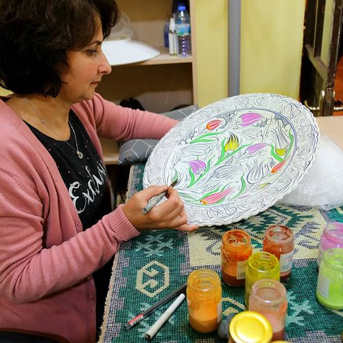 نقاشی گلدان سرامیکی