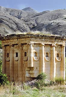 أوزان أنتي ( ضريح أوزان)
