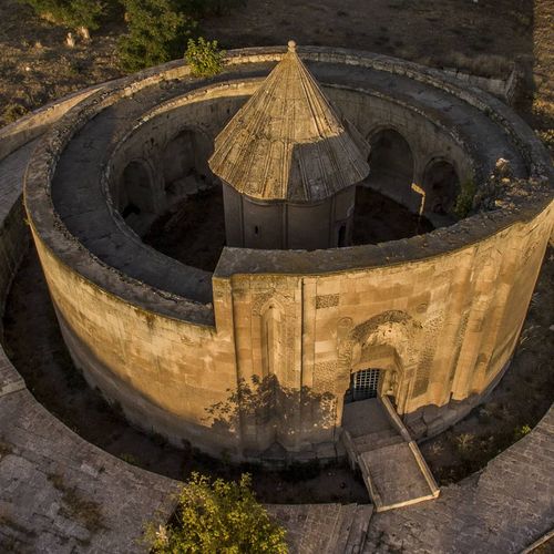 Mama Hatun Caravansary