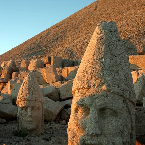 کوه نمرود شهر آدیامان