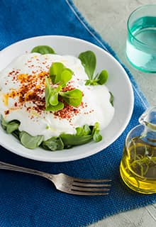 Purslane with Yogurt and Garlic