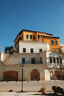 Gallery item 3
