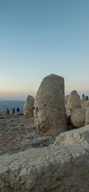 2 Days on Mount Nemrut: A Route to Amazing Sunset Views header