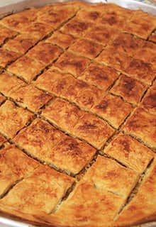 М’ясна випічка Етлі Садж Кьомбе (Etli Sac Kömbe)