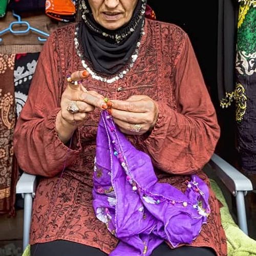 Puşi Scarf