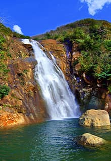 Ağaran Waterfall