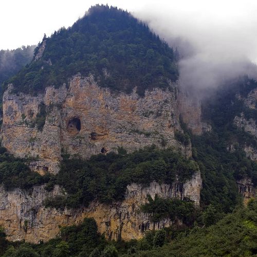 Şahin Cliff