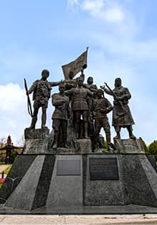 İlkadım Anıtı