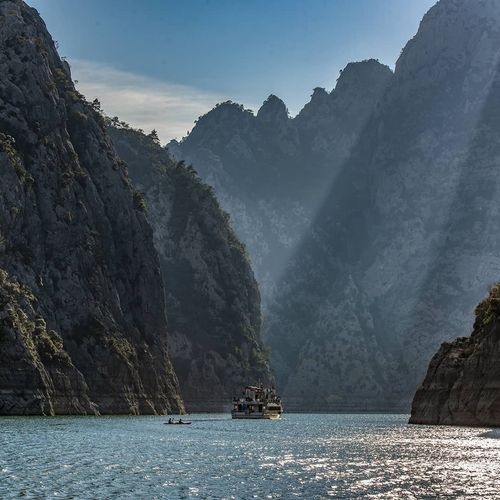 وادي "شهين كايا" بجسر الوزير