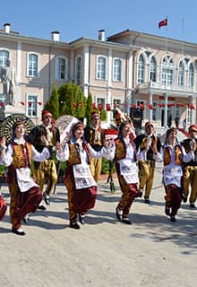 Karşılama Dansları