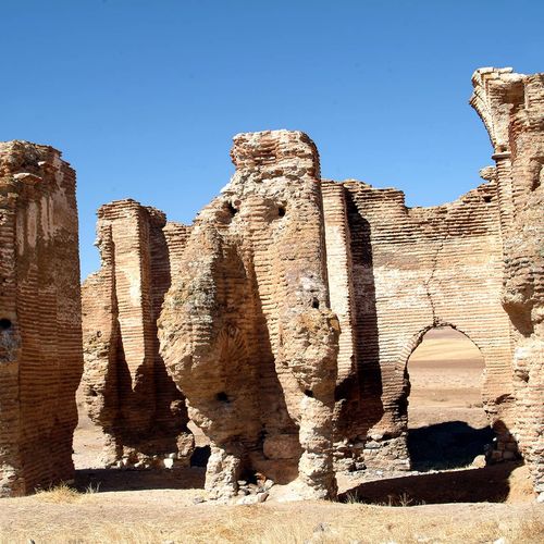 Üçayak Church