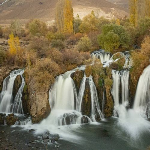 Muradiye Falls