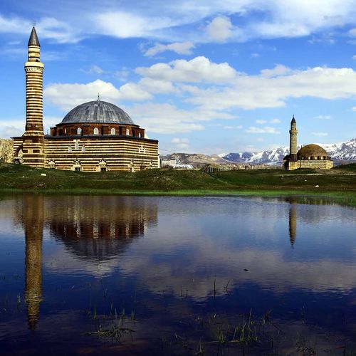 Hüsrev Pasha Mosque and Social Complex