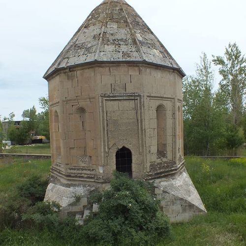 The Kümbet of Kadem Paşa Hatun