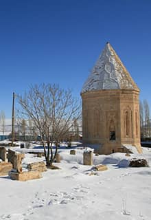 Halime Hatun Kümbeti
