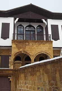 Karslıoğlu Konak (Villa)